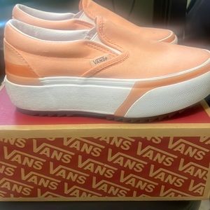 COPY - Platform Vans coral colored size 5